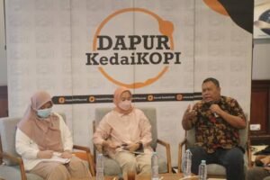 Survei KedaiKOPI: Mayoritas Masyarakat Puas Rekayasa Lalu Lintas yang Dilakukan Polri saat Arus Mudik
