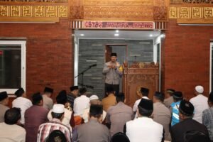 Safari Sholat Subuh di Masjid Al Khalid, Ini Pesan Kapolres Kediri Kota