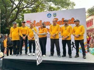 Peringati Hardiknas dan Harkitnas 2024, Cabdin Wilayah Kediri Gelar Jalan Sehat Bersama di Ikuti 23 Ribu Peserta