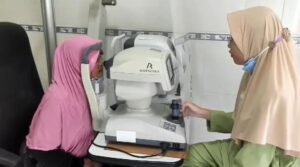 Puluhan Warga Kediri Ikuti Skrining Gelombang 2 Operasi Katarak Gratis Polres Kediri