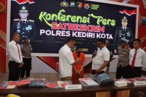 Polres Kediri Kota Berhasil Ungkap Kasus Penggelapan Ratusan Pakaian Brand Scotch