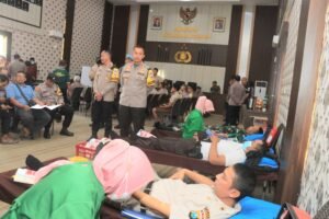 Sambut HUT Bhayangkara Ke-78, Polres Kediri Kota Gelar Donor Darah