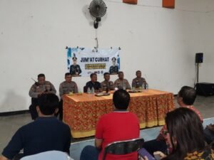 Terus Gencarkan Program Jumat Curhat, Kapolsek Pesantren: Satu Detik Bersama Warga Lebih Berguna, Dari Pada Seharian Di Balik Meja