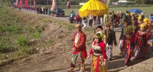 Lestarikan Tradisi  Leluhur, Pemdes Janti Kecamatan Wates Sukses Gelar Kirab Syukur Suro 1446 H Di Petilasan Dewi Sekartaji
