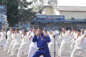 Tingkatkan Kemampuan dan Keterampilan, Personel Polres Kediri Gelar Latihan Bela Diri Polri