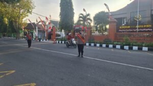 Polwan Polres Kediri Kota Gelar Pos Pagi Serentak Dalam Rangka HUT Ke – 76 Polisi Wanita