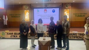 KPU Terima Berita Acara Hasil Pemeriksaan Kesehatan Bapaslon Wali Kota Kediri