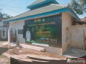 Agar lebih khusyuk beribadah, Satgas TMMD Ke 122 Kodim 0809/Kediri juga Renovasi Musholla
