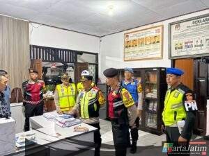 Antisipasi Gangguan Kamtibmas Jelang Detik-Detik Pelantikan Presiden dan Wapres ,Polres Kediri Kota Gelar Patroli Gabungan Skala Besar