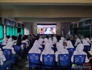 Nonton Bareng Film “Tepatilah Janji”,KPU Kota Kediri Ajak Pemuda Lebih Aktif Dalam Demokrasi