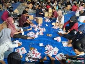 Dua Lembar Surat Suara Pilgub Rusak, Dari 550.000 Di Hari Pertama Proses Sorlip dan Hitung KPU Kabupaten Kediri