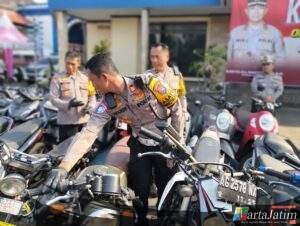 Sebelas Motor Knalpot Borong Ikut Menambah Koleksi Satlantas Polres Kediri Kota Selama 14 Hari Operasi Zebra Semeru 2024