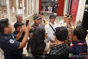 Kapolres Kediri Kota Bersama Dandim 0809 Kediri Cek Kesiapan Logistik Pilkada 2024 di Gudang KPU