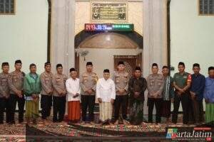 Kapolres Kediri Kota Sholat Subuh Keliling, Perkuat Kebersamaan Dengan Warga