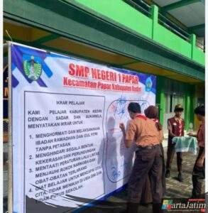 SMPN 1 Papar Gelar Ikrar Pelajar,Ada 6 Poin Yang Harus Di Patuhi Selama Bulan Suci.Moh Muhsin: isi  Ramadhan Dengan Kegiatan Yang Lebih Bermakna