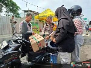 Satlantas Polres Kediri Kota Tuai Pujian Usai Bantu Pemudik Kehabisan Bensin