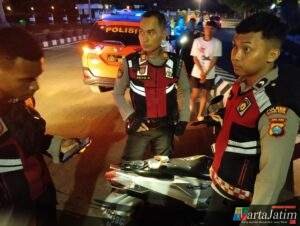 Personel Samapta Gerak Cepat Amankan Tawuran,Temukan 89 Butir Pil Dobel L Hingga Bantu Korban Yang Alami Patah Tulang Di TKP