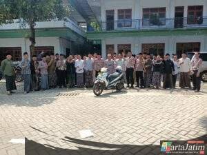Coaching Clinic di Ponpes, Polres Kediri Kota Edukasi Keselamatan Berlalu Lintas