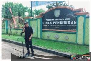 LSM RATU Gelar Aksi Damai Di Disdik Kab. Kediri,Atas Dugaan Korupsi Dana BOP TK PAUD Yang Tengah Jadi Sorotan Publik