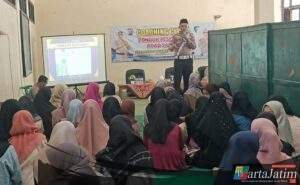 Sambut Hari Bhayangkara ke – 79, Polres Kediri Kota Gelar Coaching Clinic di Ponpes