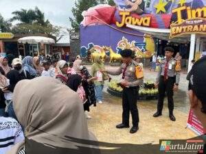 Polres Batu Gencar Sosialisasikan Layanan Call Center 110 Sasar Lokasi Wisata Hingga Perkampungan