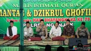 Polres Nganjuk Gelar Semaan Qur’an Dzikrul Ghofilin Warga: Kami Merinding Lihat Polisi Hafidz Qur’an