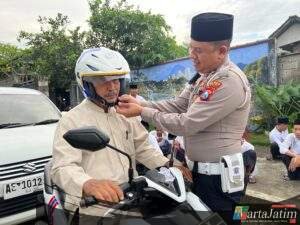 Satlantas Polres Kediri Ajak Santri Jadi Pelopor Keselamatan Berlalu Lintas