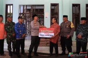 Kapolres Kediri Kota Berikan Bantuan Material Pembangunan Masjid di Tempurejo Pesantren