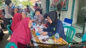 Polresta Sidoarjo Berbagi 100 Paket Sembako Saat Gelar Baktikes Hari Bhayangkara ke-79