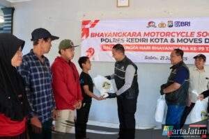 Sambut Hari Bhayangkara Ke-79, Polres Kediri Kota bersama Dulur Brigif Kodim (DBK) Club Gelar Baksos
