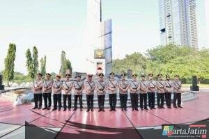 Hari Bhayangkara ke – 79 Polda  Jatim Kenang Jasa Para Pahlawan, Ziarah dan Tabur Bunga di TMP
