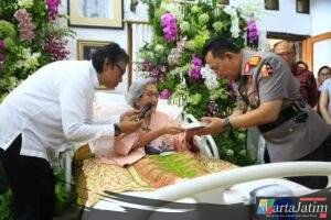 Kapolri Hadiri Perayaan Ulang Tahun ke-100 Ny. Meriyati Hoegeng, Simbol Kesetiaan dan Keteladanan