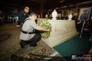 Rangkaian Hari Bhayangkara ke-79, Kapolri Ziarah ke Makam Presiden RI ke-2 Soeharto