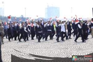 Satpam dan Potmas Ikut Ambil Bagian dalam Devile Hari Bhayangkara ke-79 di Monas
