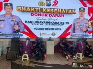 Peduli Sesama, Polres Kediri Kota Gelar Bakti Kesehatan Donor Darah Sambut Hari Bhayangkara ke-79