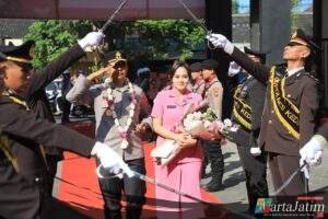 Kapolres Kediri Berganti, Welcome and Farewell Parade Digelar Khidmat
