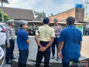 Satlantas Polres Kediri Kota Himbau Pengemudi Barang di PT Sinar Niaga Sejahtera
