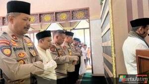 Polresta Banyuwangi Gelar Sholat Ghaib untuk Korban KMP Tunu Pratama Jaya