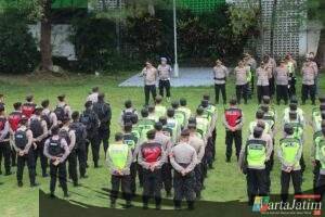 Kolaborasi Polisi dan TNI Amankan Pengesahan Warga Baru Perguruan Silat di Blitar