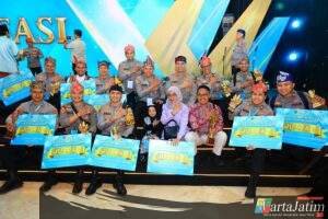 Borong Juara! Polda Jatim Bersinar di Awarding Day Apresiasi Kreasi Polri