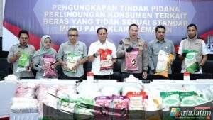 Satgas Pangan Polri Sita 201 Ton Beras yang Tidak Sesuai Standar Mutu dan Takaran