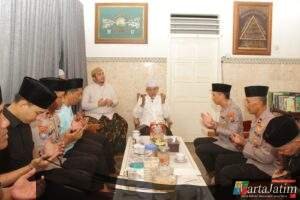 Suasana Penuh Keakraban, Kapolres Kediri Kota Sowan ke Tokoh Ulama Kediri