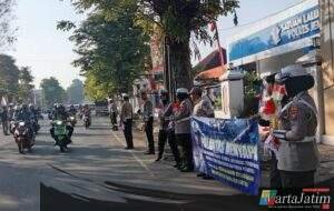 Merah Putih di Jalanan Jember: Polisi Ajak Warga Sambut HUT RI ke – 80 Gelorakan Semangat Nasionalisme