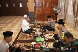 Kapolres Kediri Silaturahmi ke Ponpes Al Hikmah, Perkuat Sinergi dengan Tokoh Agama