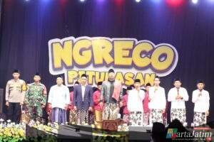 Bhabinkamtibmas Polsek Kandat Hadiri Pengajian di Desa Ngreco dalam rangka HUT Kemerdekaan RI ke-80
