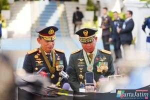 Kapolri dan Panglima TNI Apresiasi Antusiasme Warga dalam Upacara HUT RI ke-80 di Istana