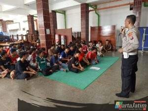 Ponpes Wali Barokah menerima sosialisasi dan himbauan dari Unit Kamsel Satlantas Polres Kediri Kota