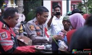 Polres Jember Tebar Kebaikan di Hari Kemerdekaan, Berbagi Makanan Bergizi Gratis Untuk Kaum Rentan