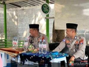 Satlantas Polres Kediri Ajak Santriwati Pondok Pesantren Tahfidz Ar-Rasyid 3 Tertib Berlalu Lintas