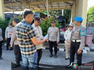 Polres Nganjuk Cegah Pelanggaran Anggota, Sipropam Gelar Pemeriksaan Handphone dan Kelengkapan Pribadi